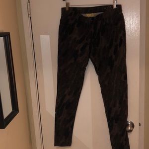 Princess by vera wang printed pants